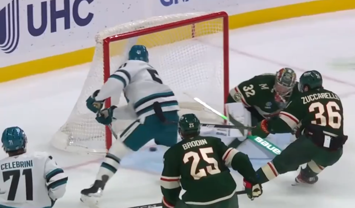 NHL: QUARTA VITTORIA DI FILA PER GLI SHARKS